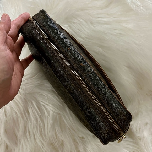 Authentic Louis Vuitton Monogram Compiegne 23 Clutch Bag - Picture 10 of 15